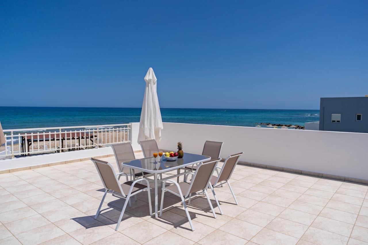 Azure Seaside Apts Magnisia Bagian luar foto