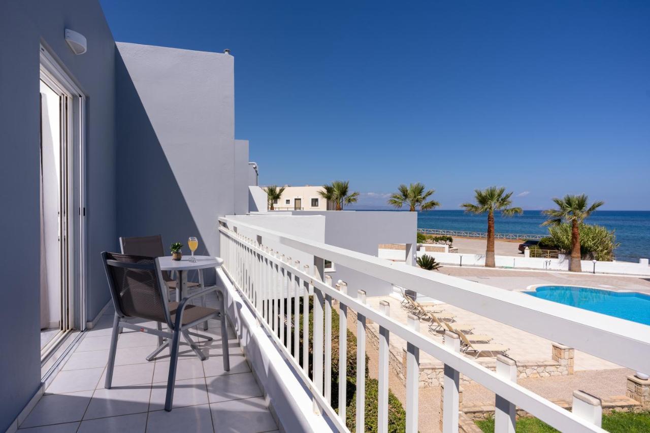 Azure Seaside Apts Magnisia Bagian luar foto