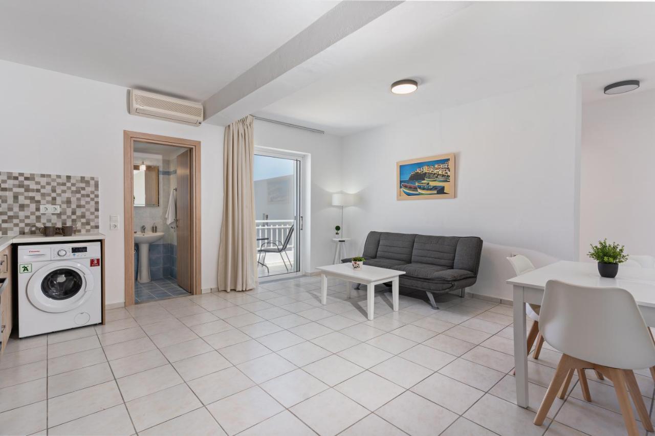 Azure Seaside Apts Magnisia Bagian luar foto