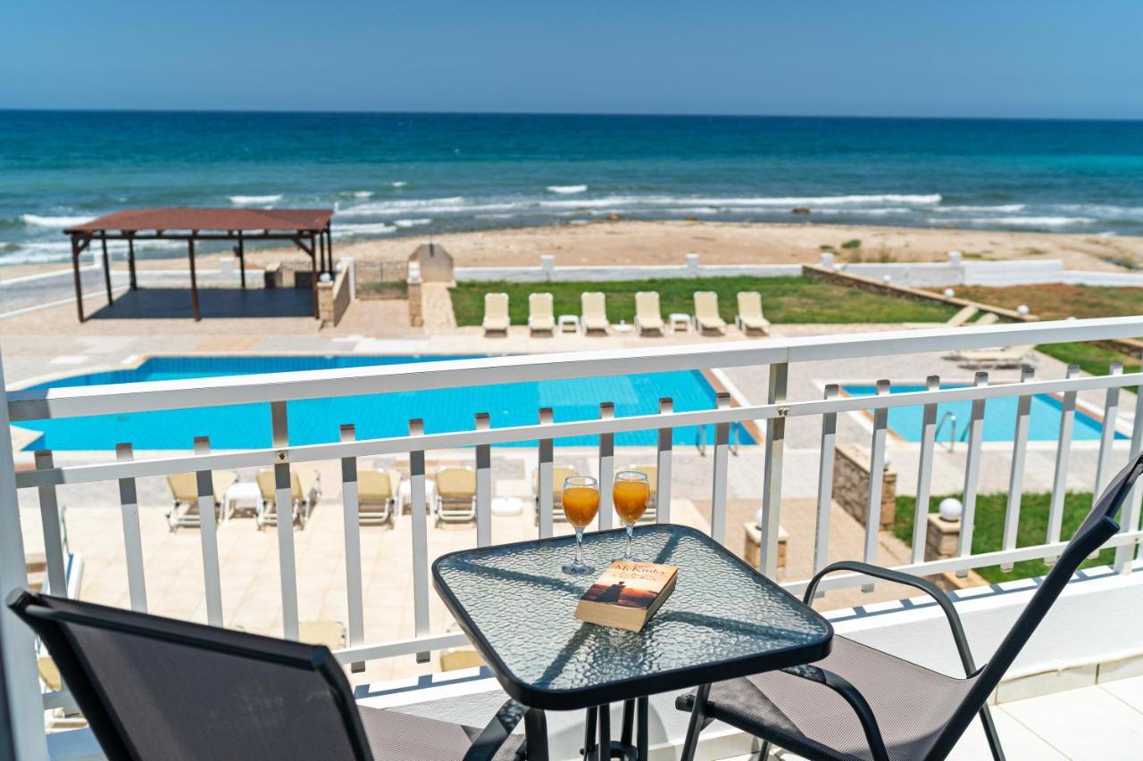 Azure Seaside Apts Magnisia Bagian luar foto