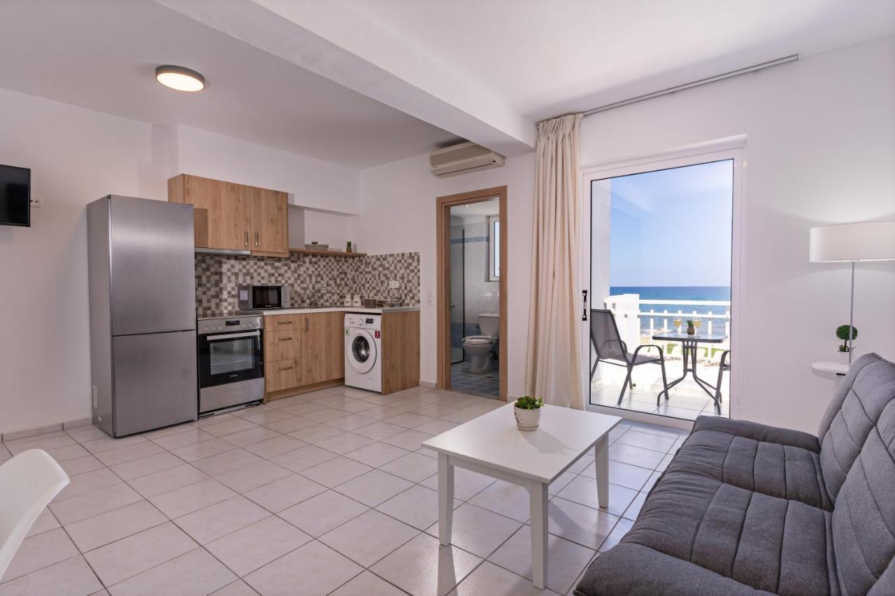 Azure Seaside Apts Magnisia Bagian luar foto
