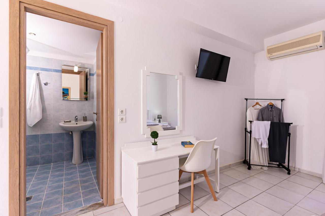 Azure Seaside Apts Magnisia Bagian luar foto