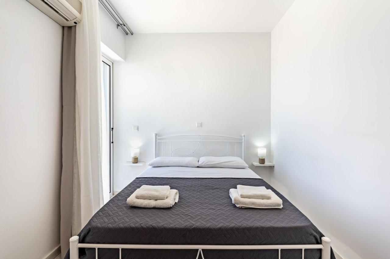 Azure Seaside Apts Magnisia Bagian luar foto