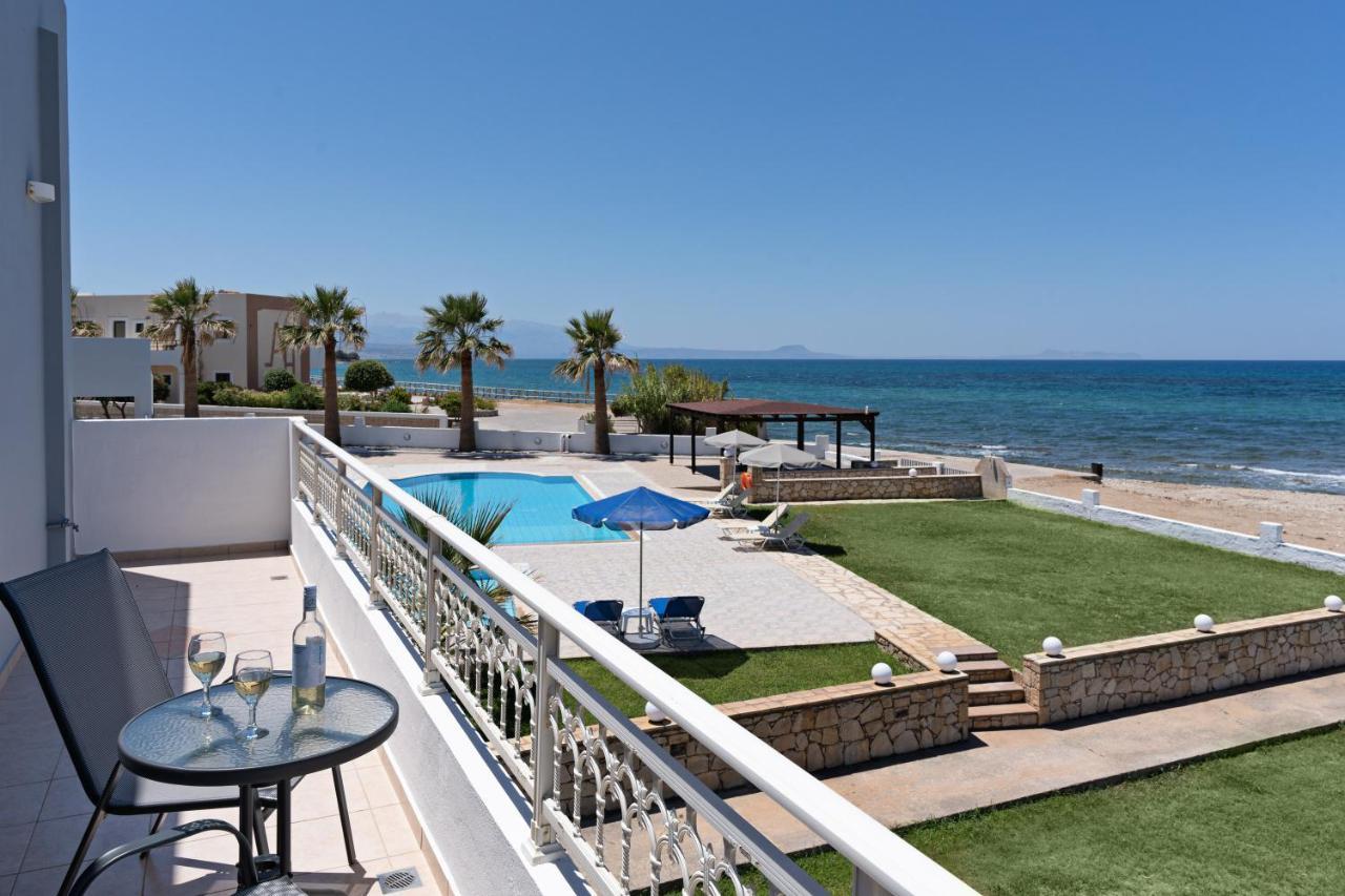 Azure Seaside Apts Magnisia Bagian luar foto